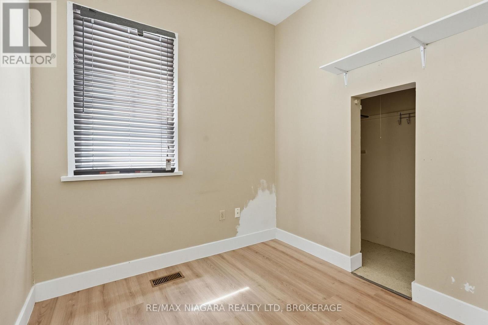184 WELLINGTON STREET - 14