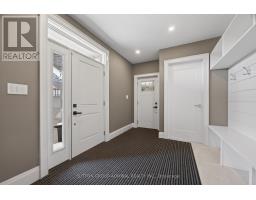 Primary Bedroom - 517 Aintree Drive, Whitchurch Stouffville, ON L4A7H6 Photo 15