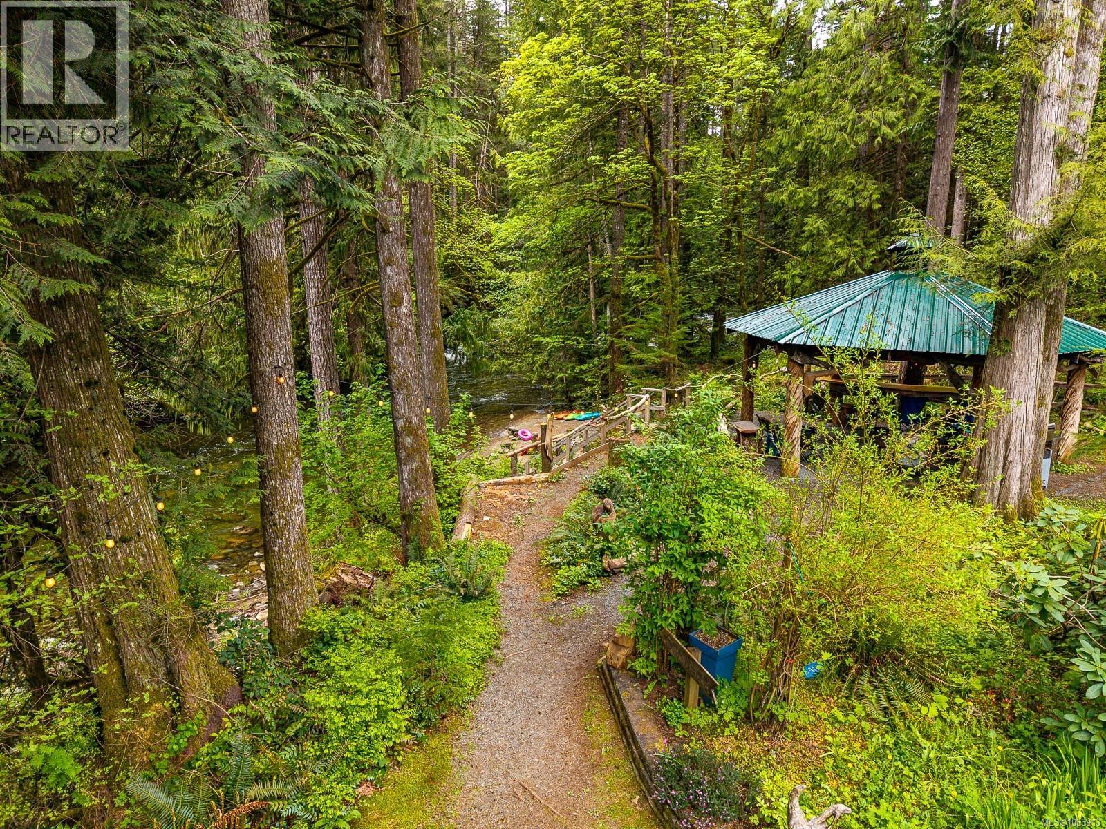 4010 FORBIDDEN PLATEAU Rd, Courtenay