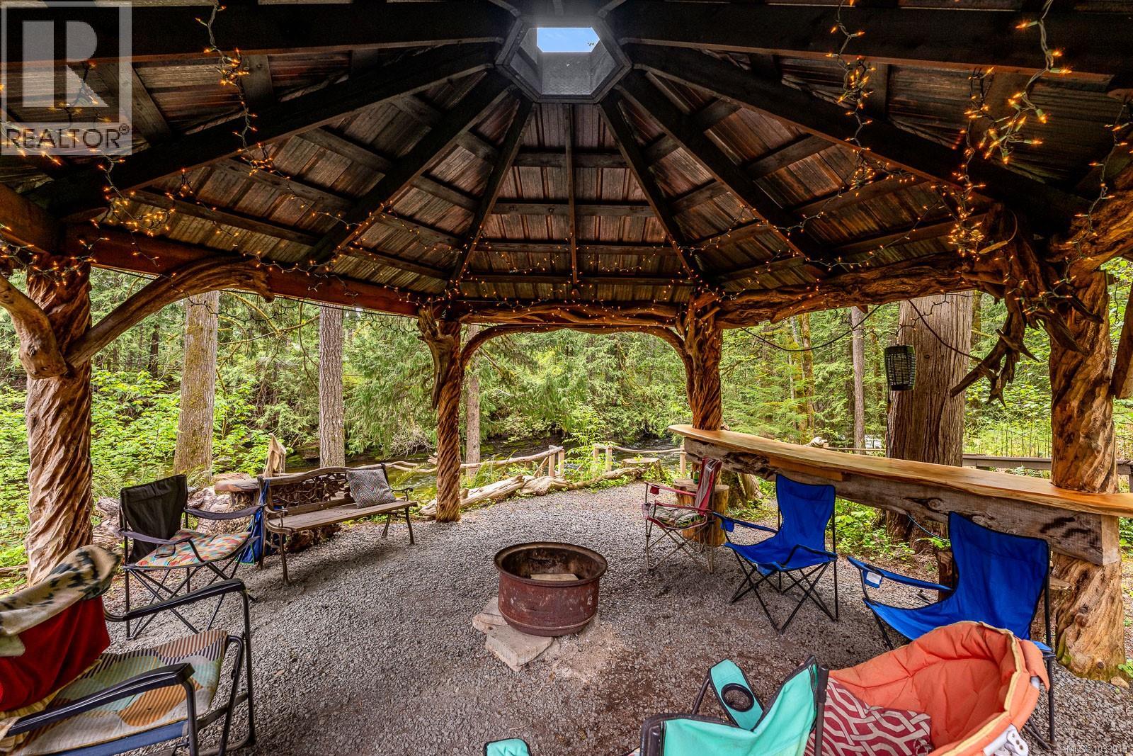 4010 FORBIDDEN PLATEAU Rd, Courtenay