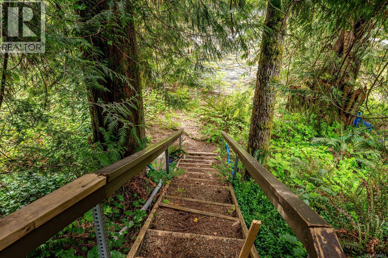 4010 FORBIDDEN PLATEAU Rd, Courtenay