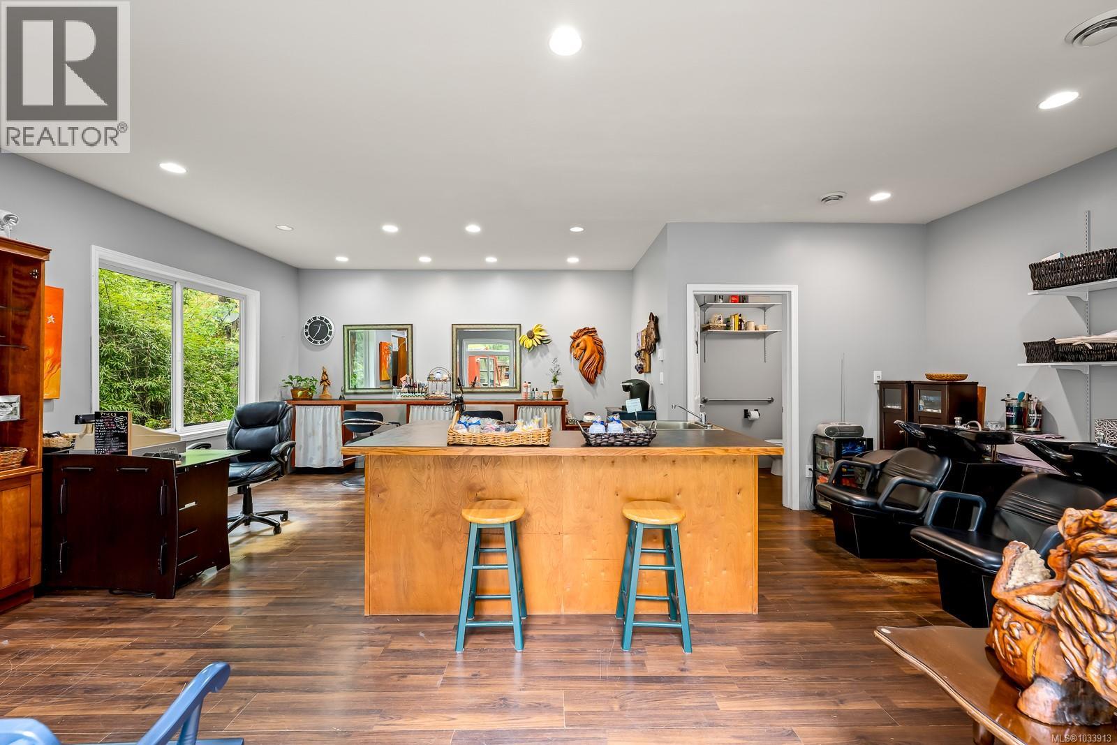 4010 FORBIDDEN PLATEAU Rd, Courtenay