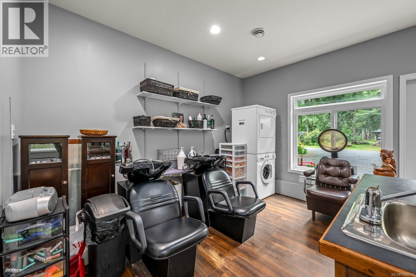 4010 FORBIDDEN PLATEAU Rd, Courtenay