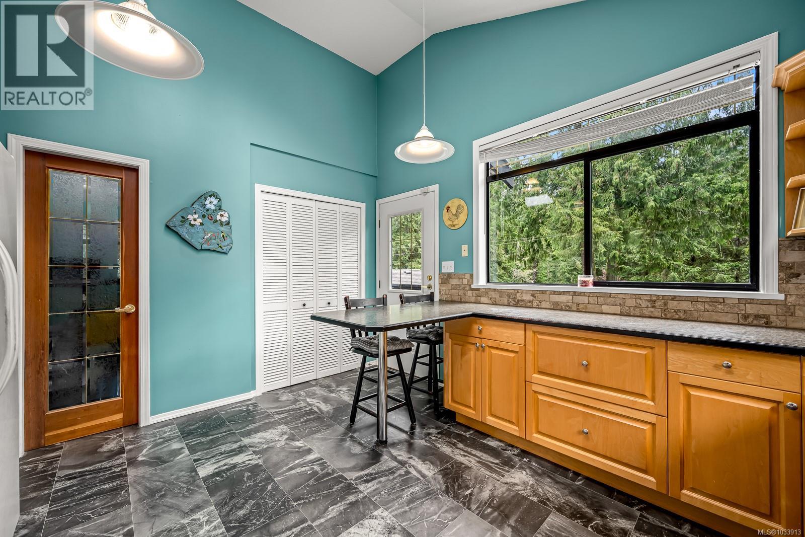 4010 FORBIDDEN PLATEAU Rd, Courtenay