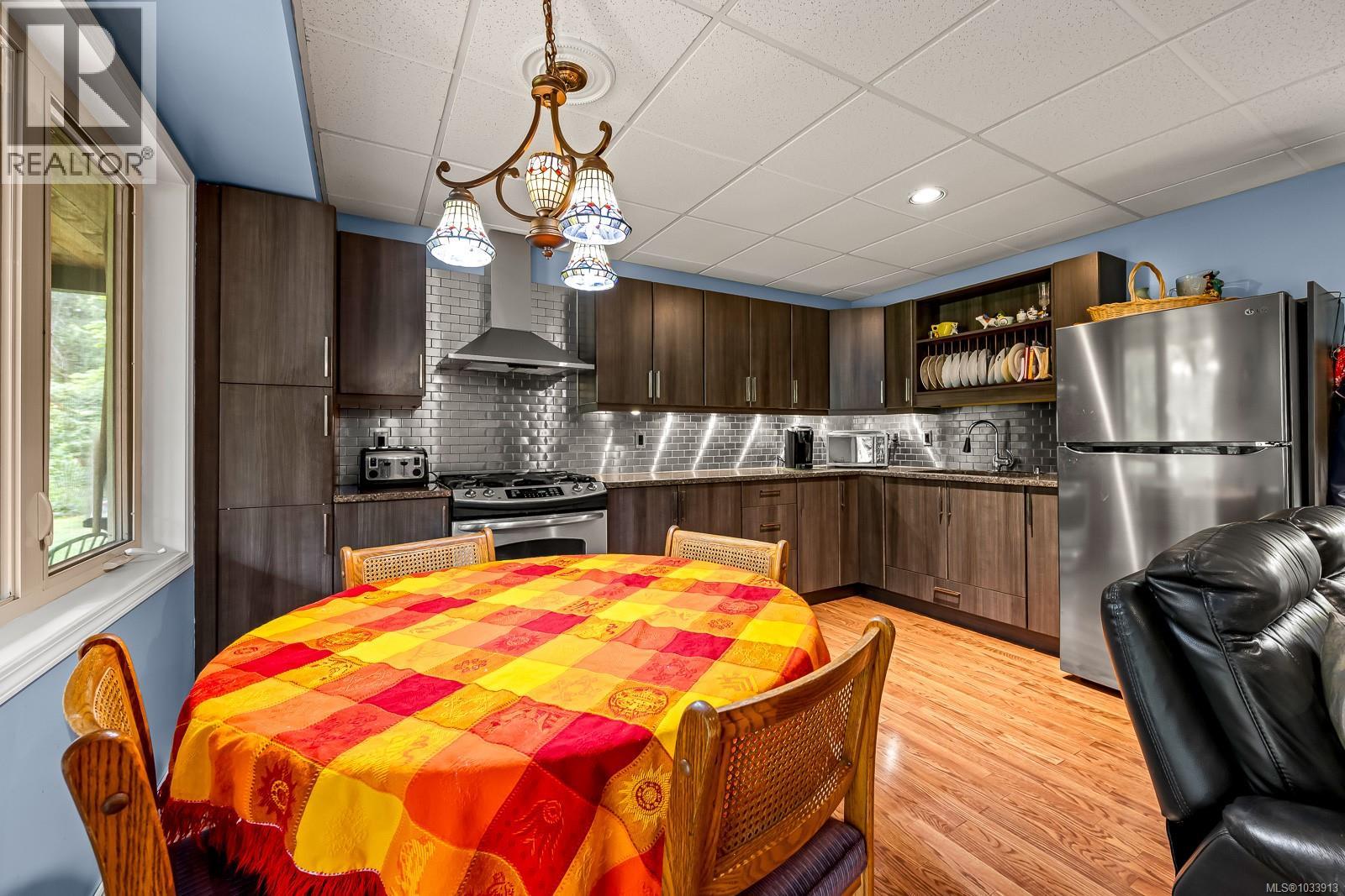 4010 FORBIDDEN PLATEAU Rd, Courtenay