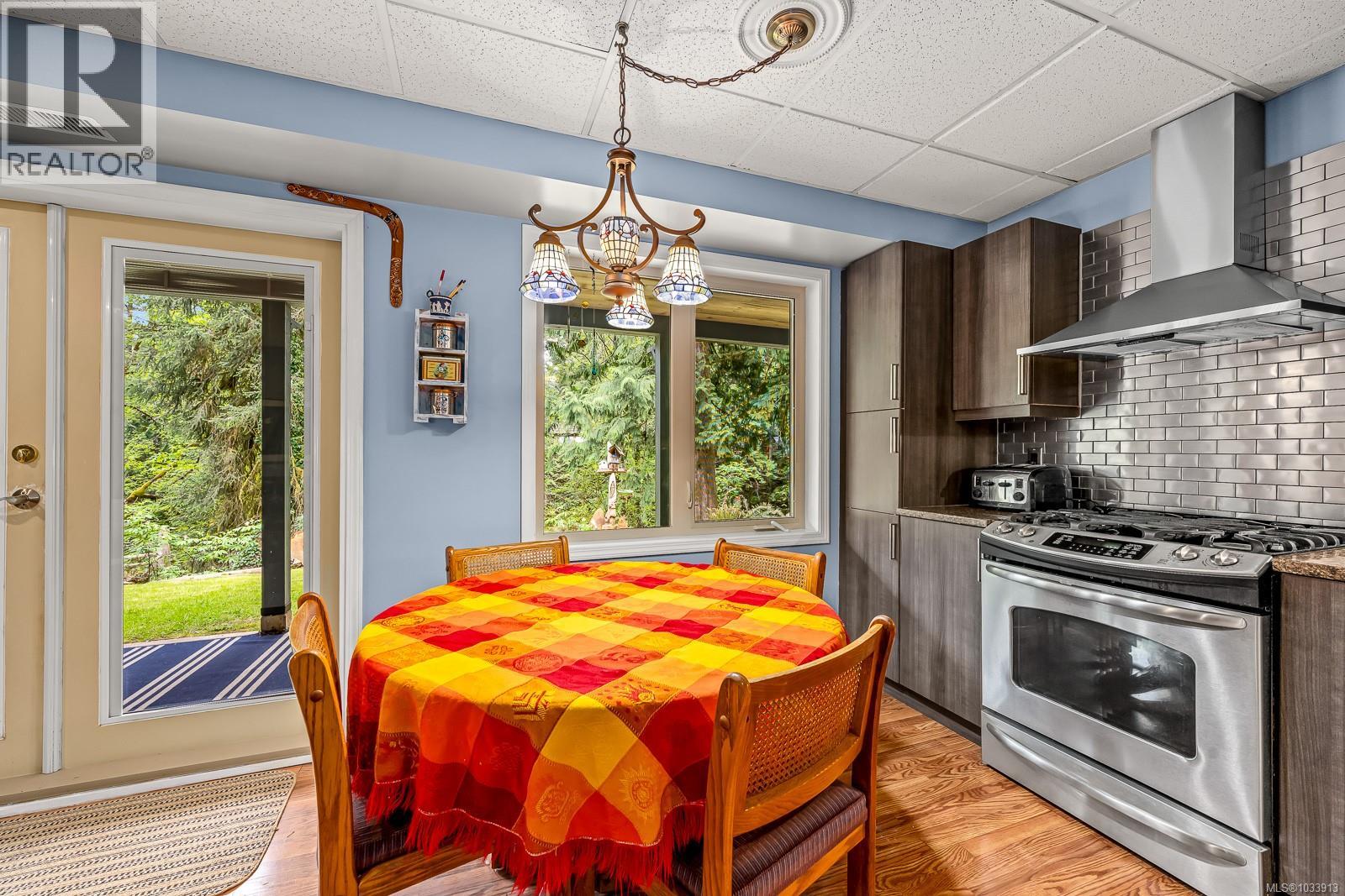 4010 FORBIDDEN PLATEAU Rd, Courtenay