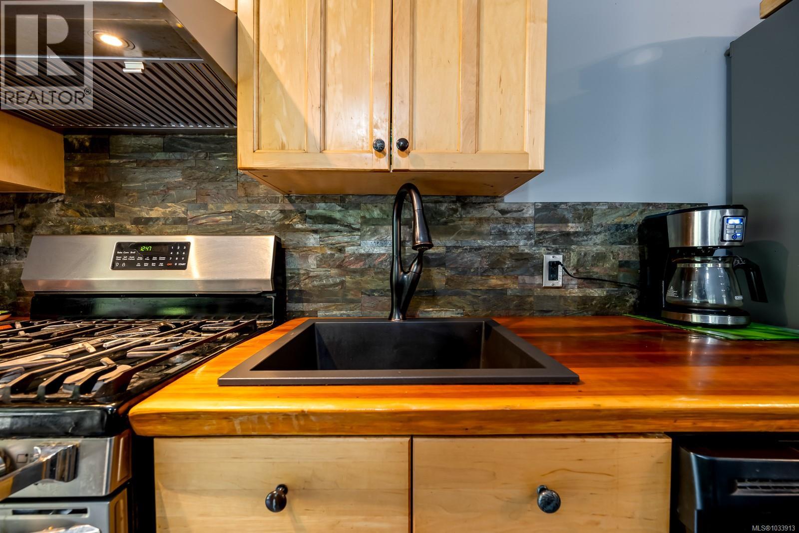 4010 FORBIDDEN PLATEAU Rd, Courtenay