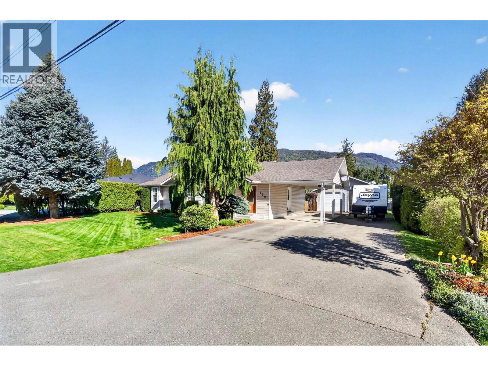  730 Parksville Street, Sicamous