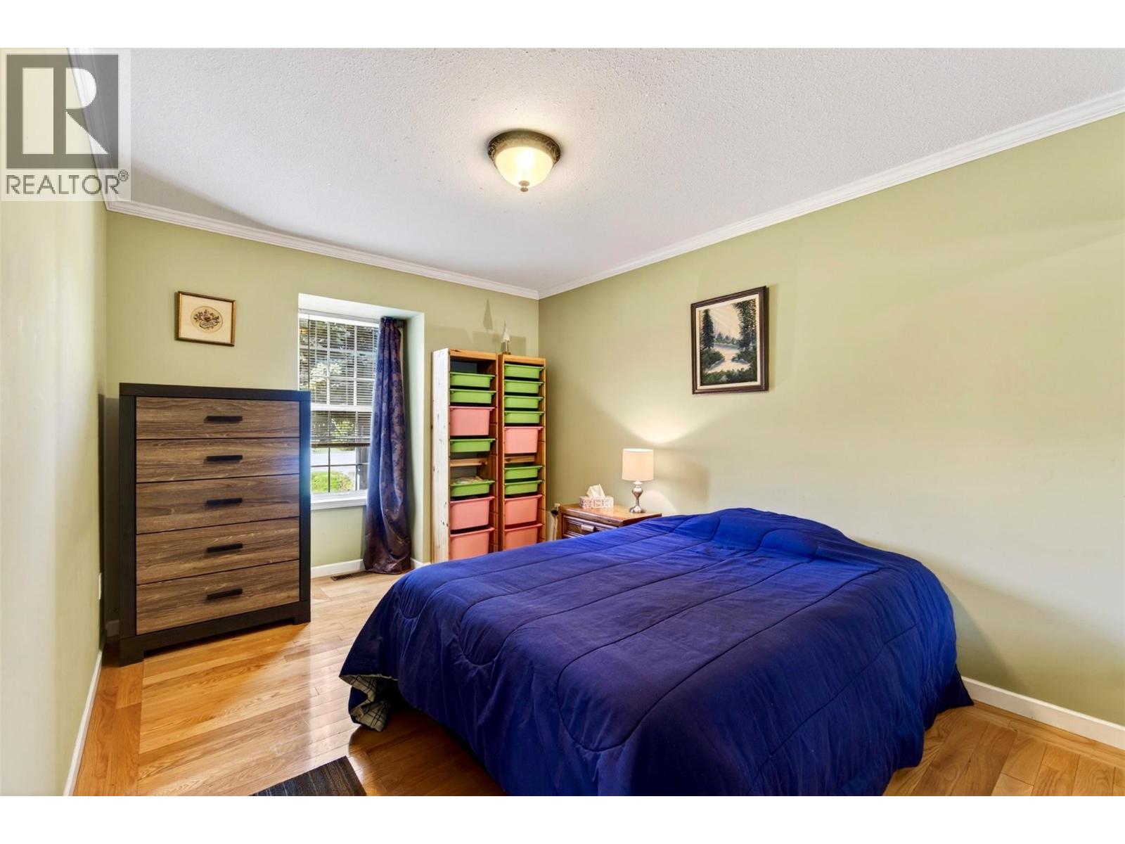  730 Parksville Street, Sicamous