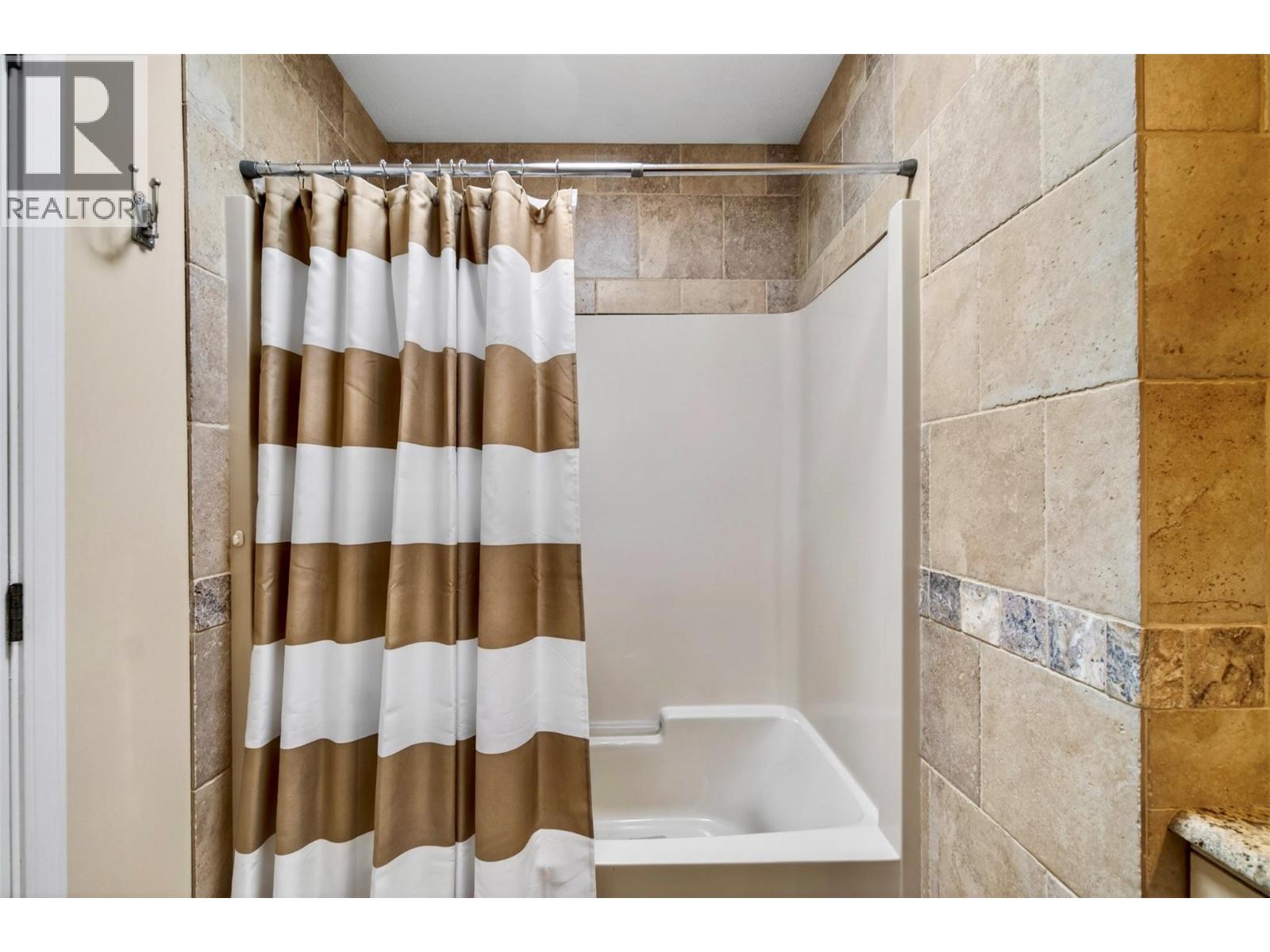  730 Parksville Street, Sicamous