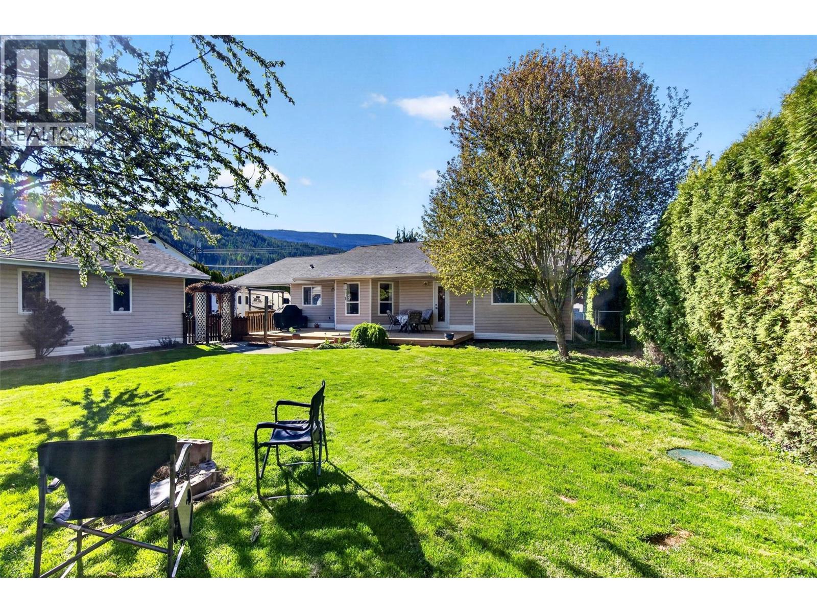  730 Parksville Street, Sicamous