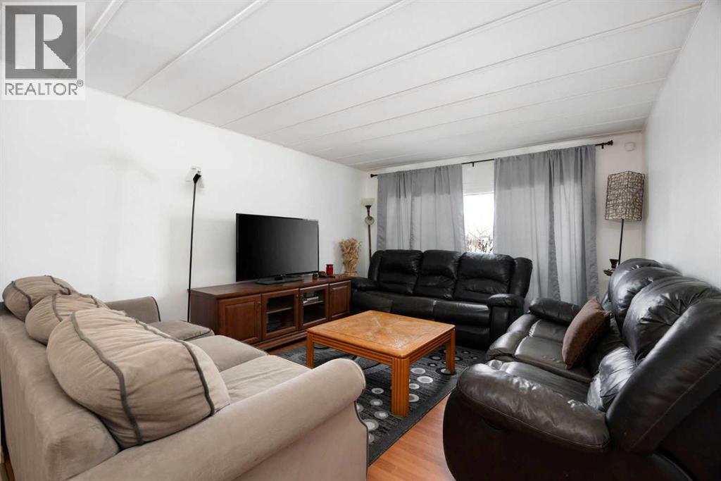 132 Greenfield Place, Fort McMurray
