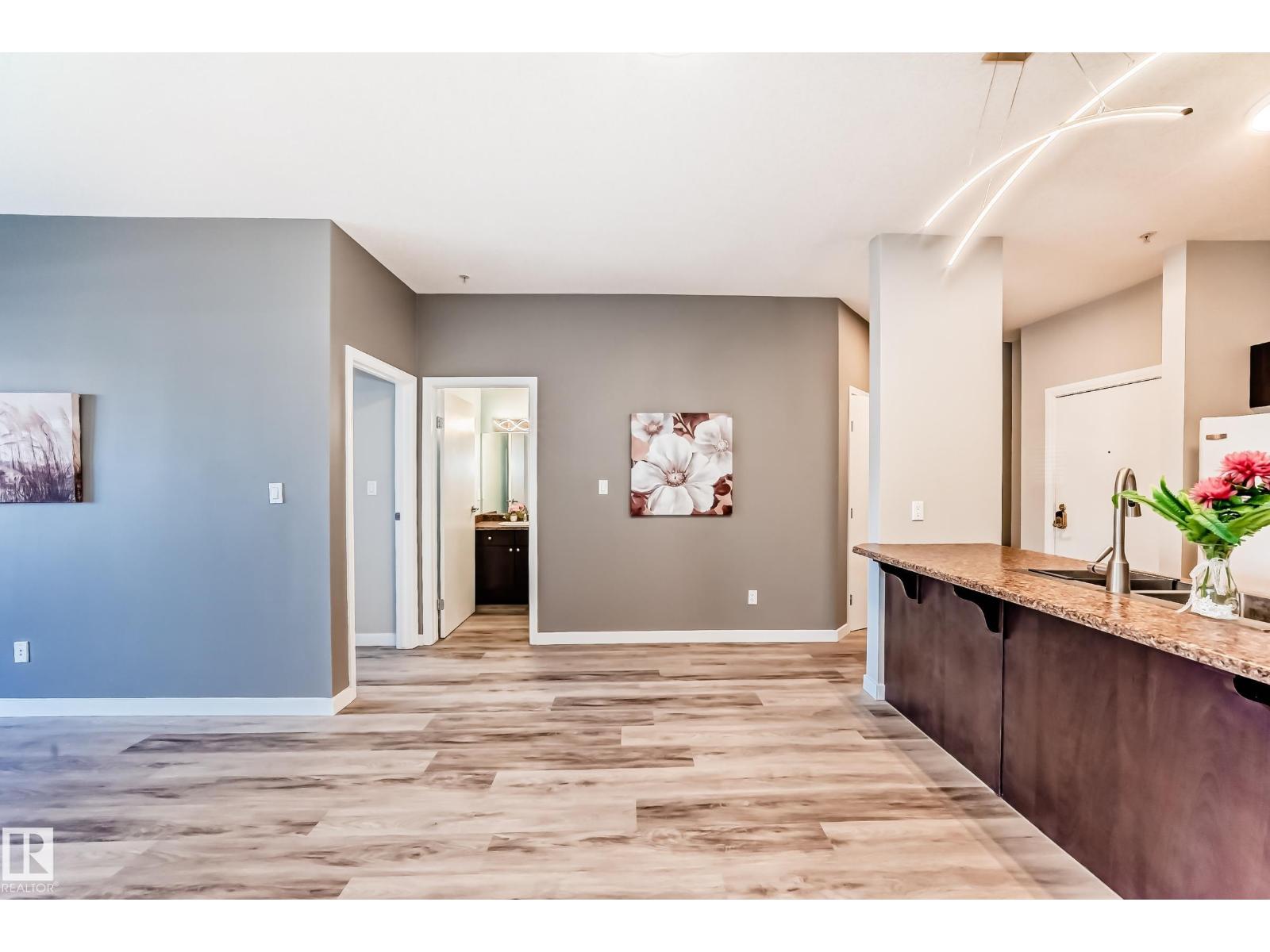 #105 4316 139 AV NW, Edmonton