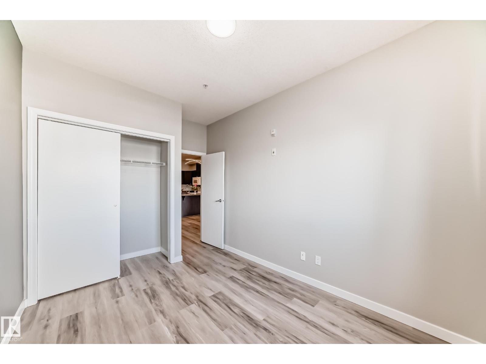 #105 4316 139 AV NW, Edmonton