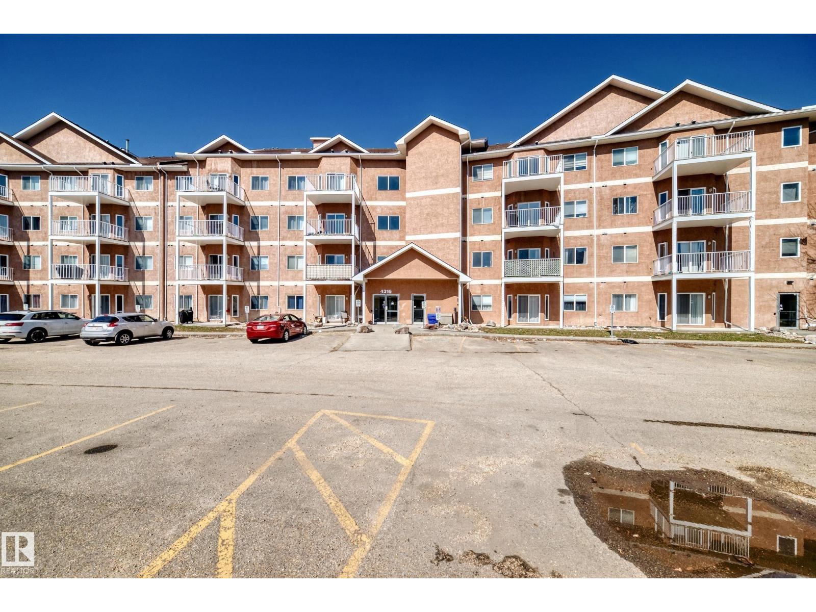 #105 4316 139 AV NW, Edmonton