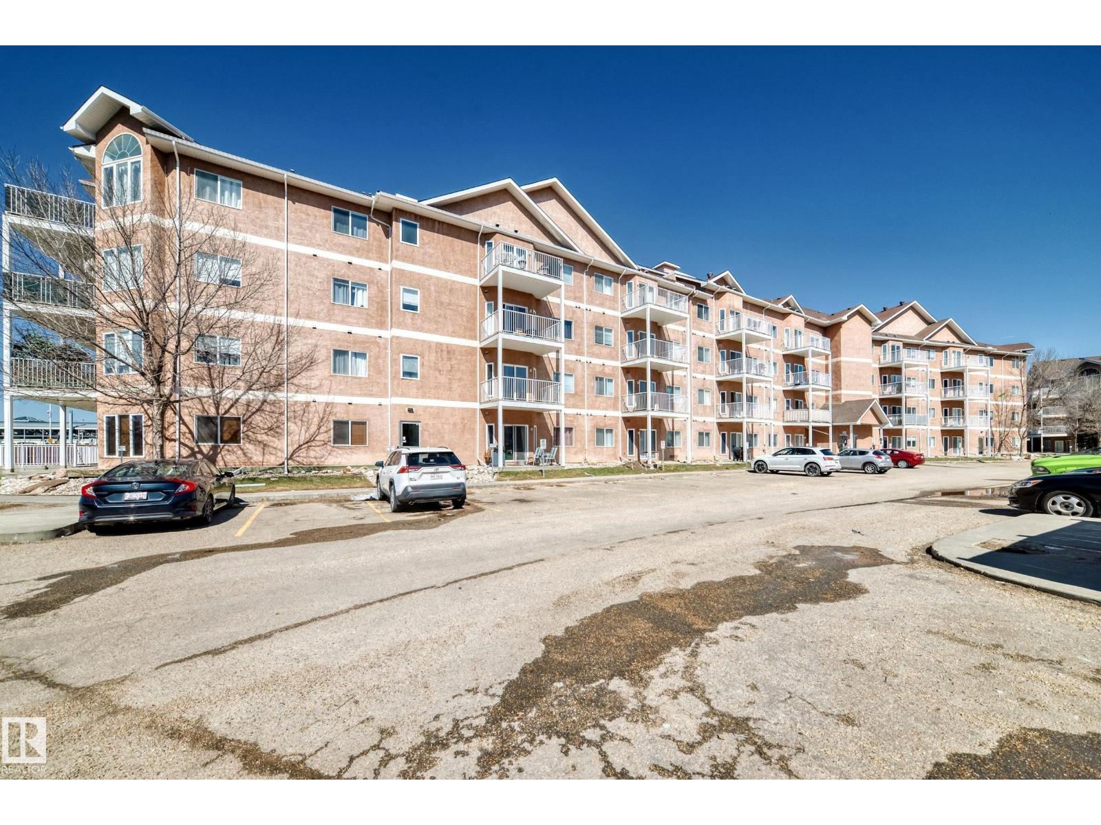#105 4316 139 AV NW, Edmonton