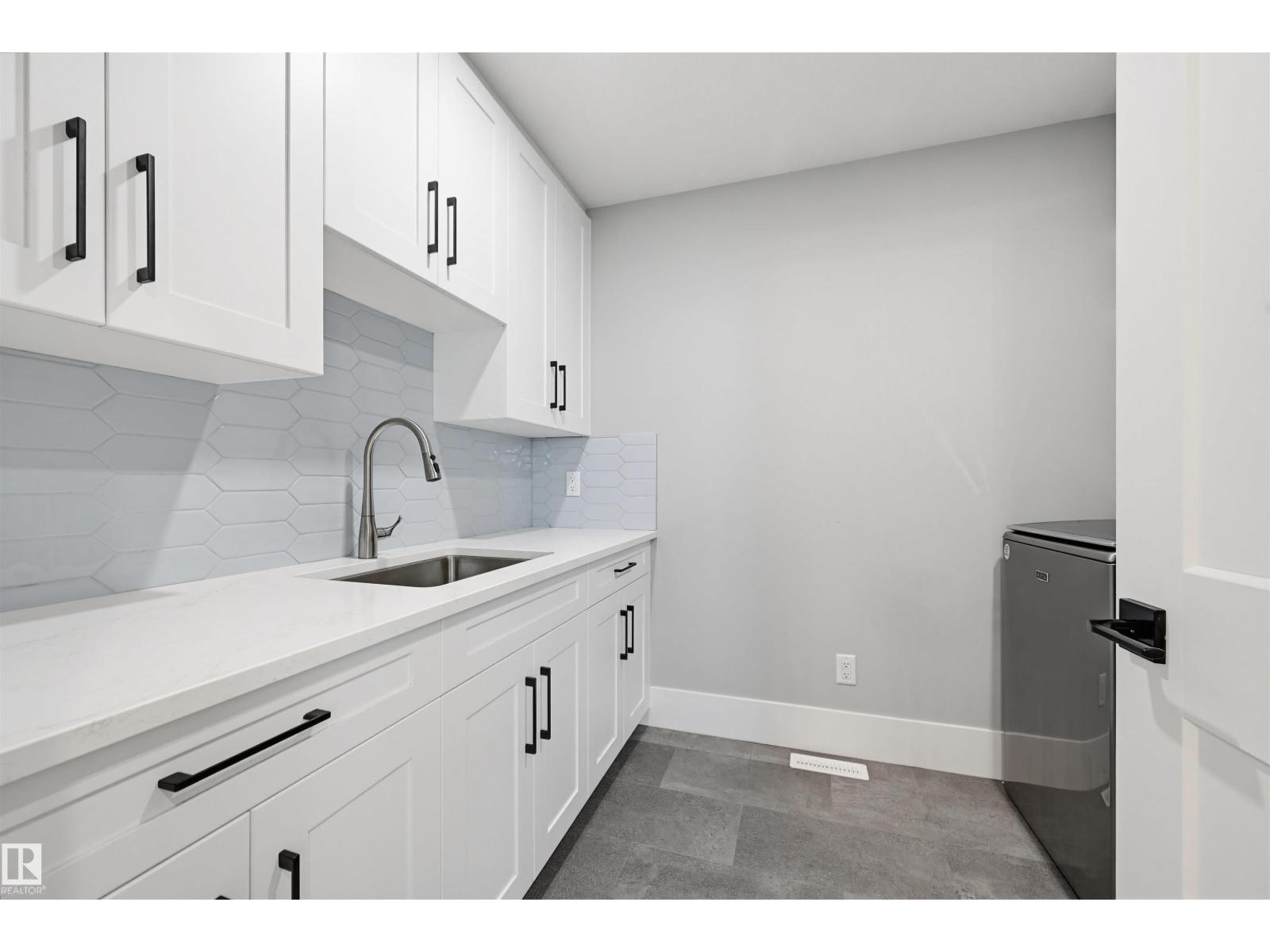 9005 144 ST NW, Edmonton