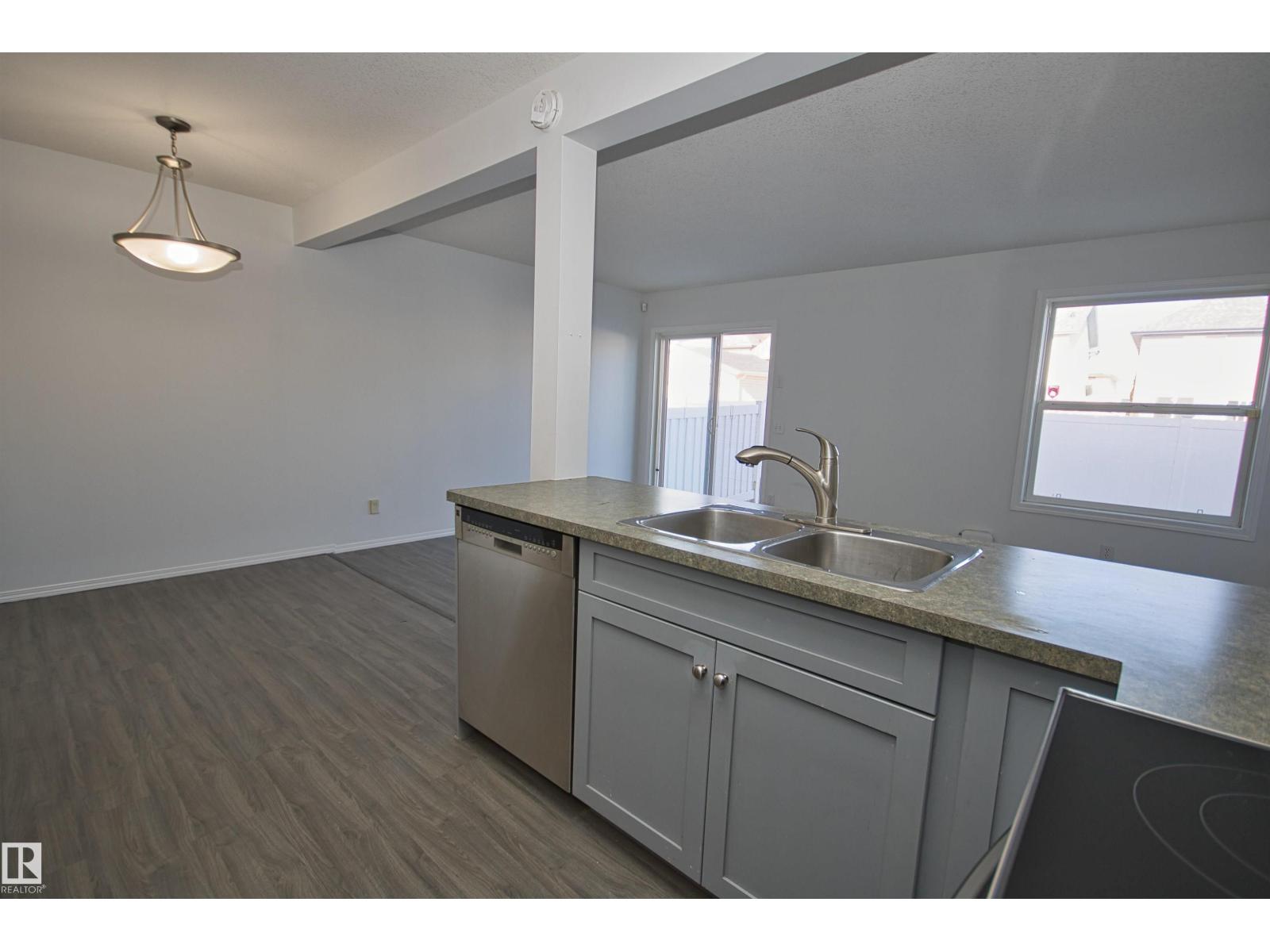 #11 230 EDWARDS DR SW, Edmonton