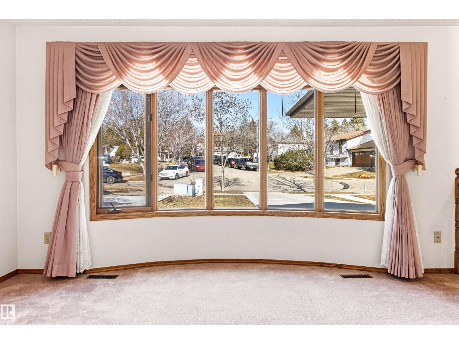 19 LOUISBOURG PL, St. Albert