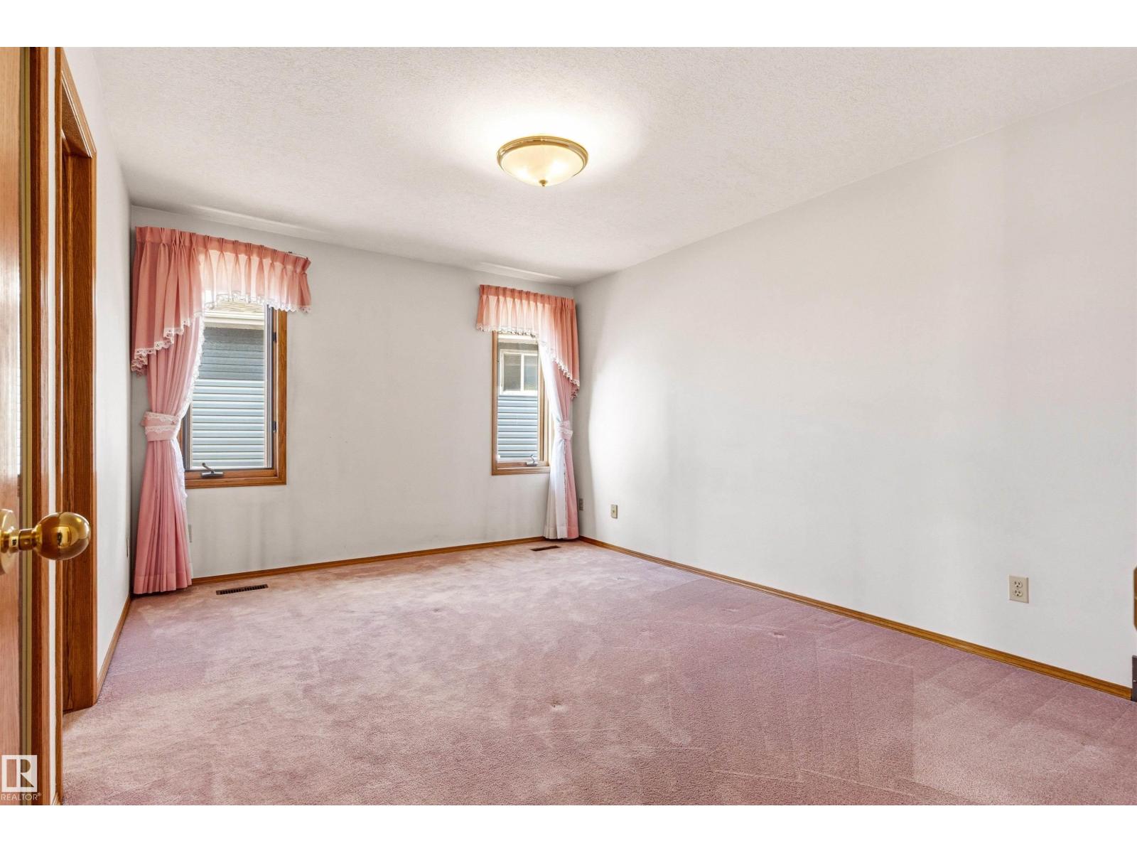 19 LOUISBOURG PL, St. Albert