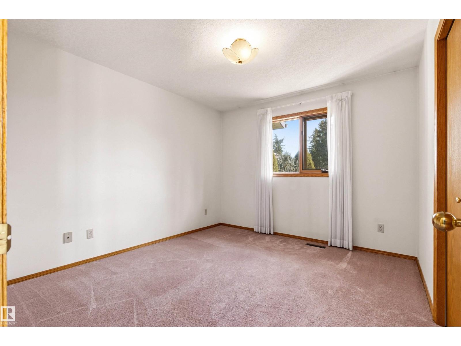 19 LOUISBOURG PL, St. Albert