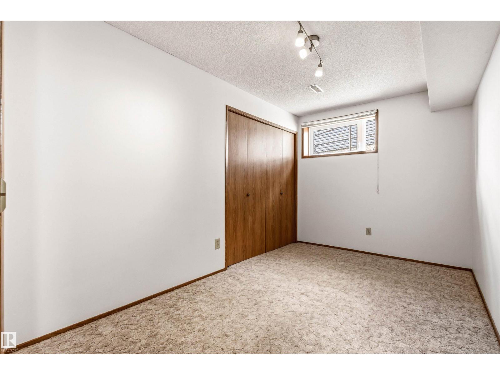 19 LOUISBOURG PL, St. Albert