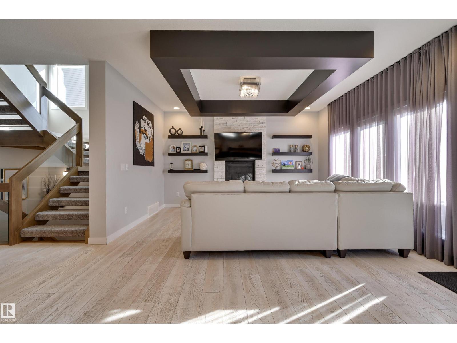 550 EAGLESON WD NW, Edmonton