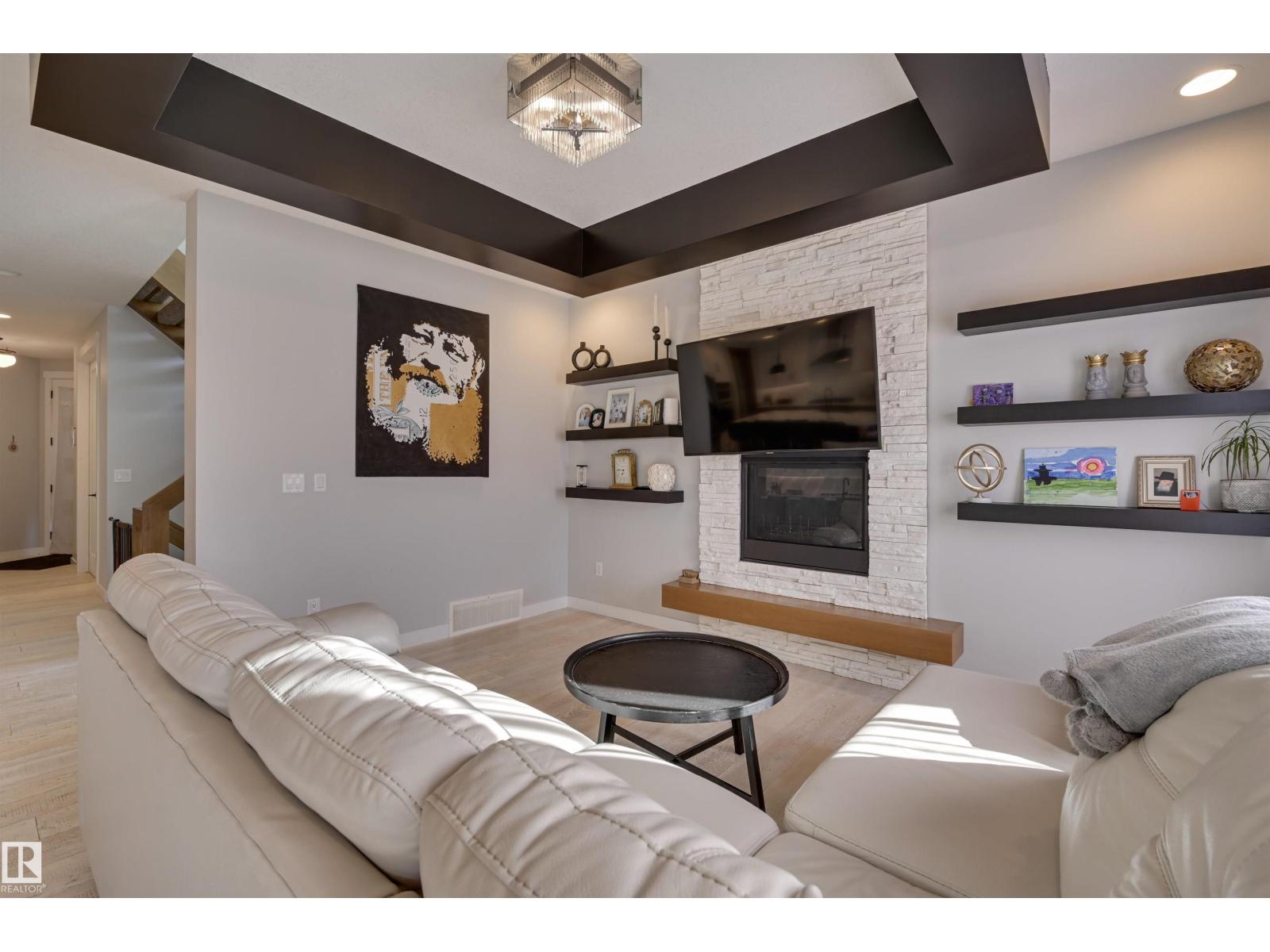 550 EAGLESON WD NW, Edmonton