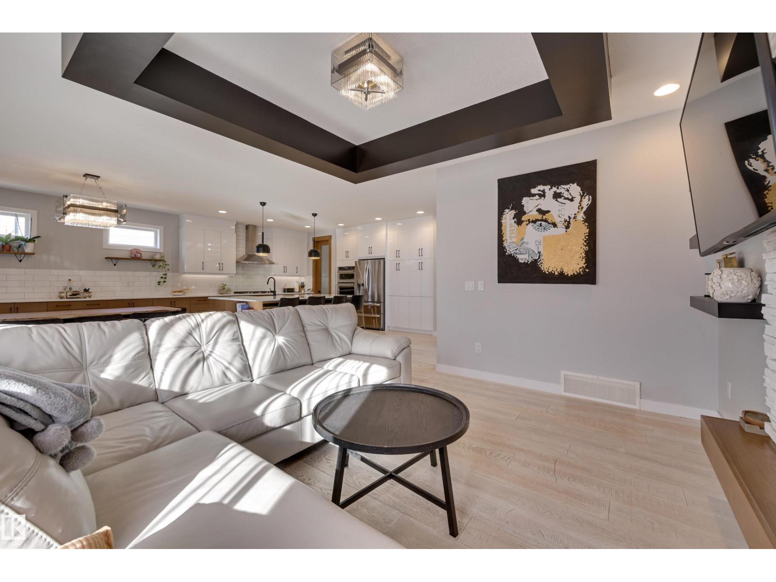 550 EAGLESON WD NW, Edmonton