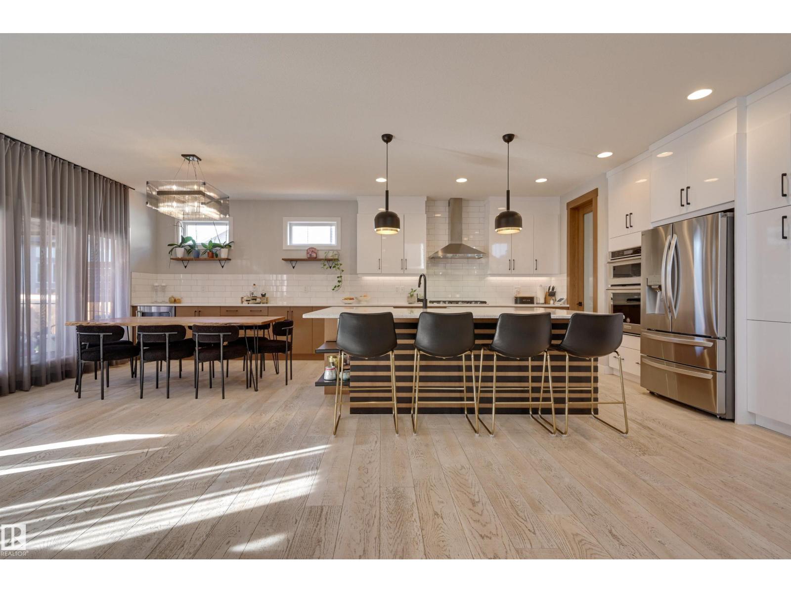 550 EAGLESON WD NW, Edmonton