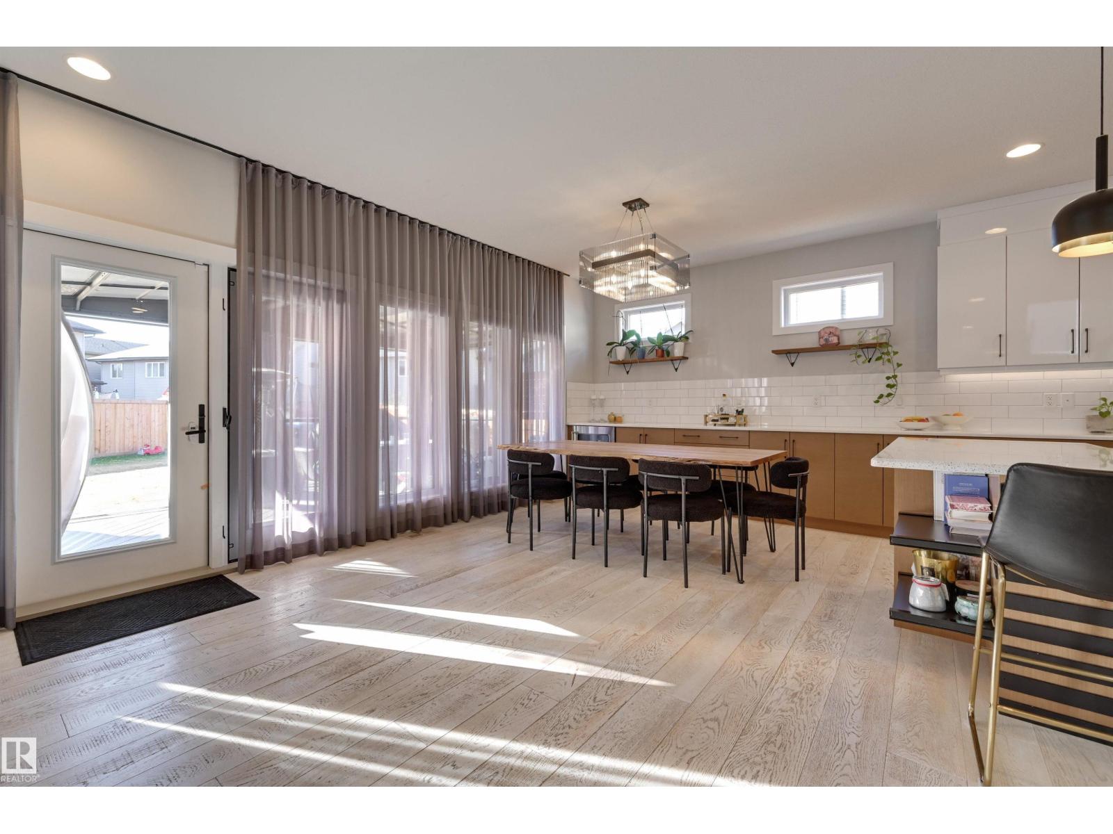 550 EAGLESON WD NW, Edmonton