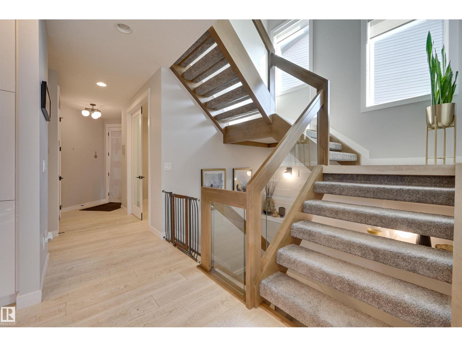 550 EAGLESON WD NW, Edmonton