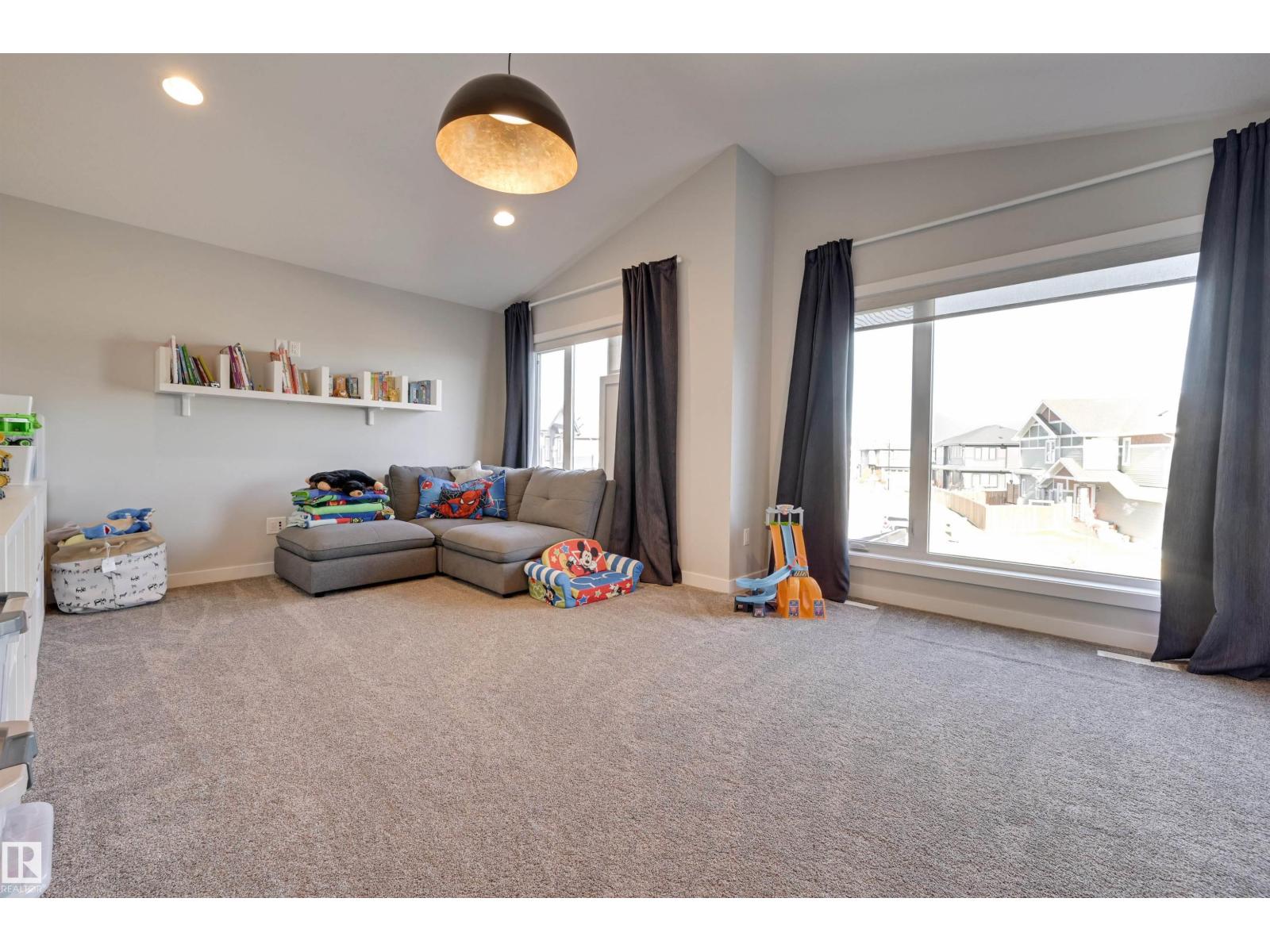 550 EAGLESON WD NW, Edmonton