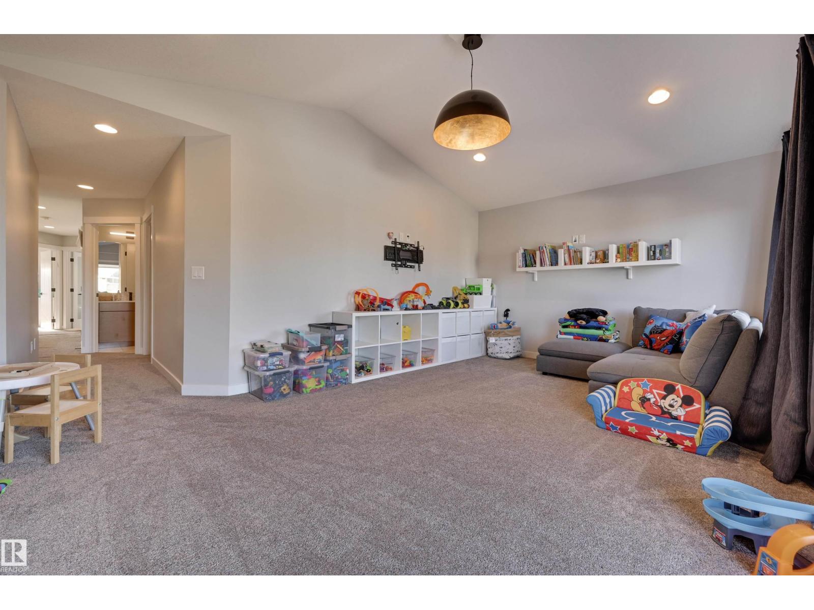 550 EAGLESON WD NW, Edmonton