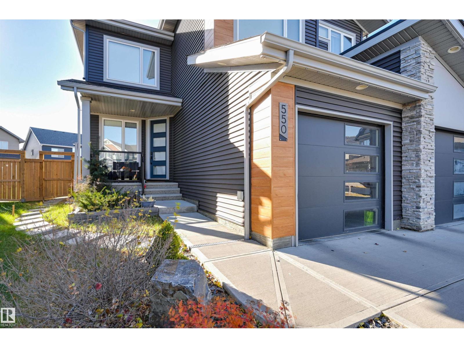 550 EAGLESON WD NW, Edmonton