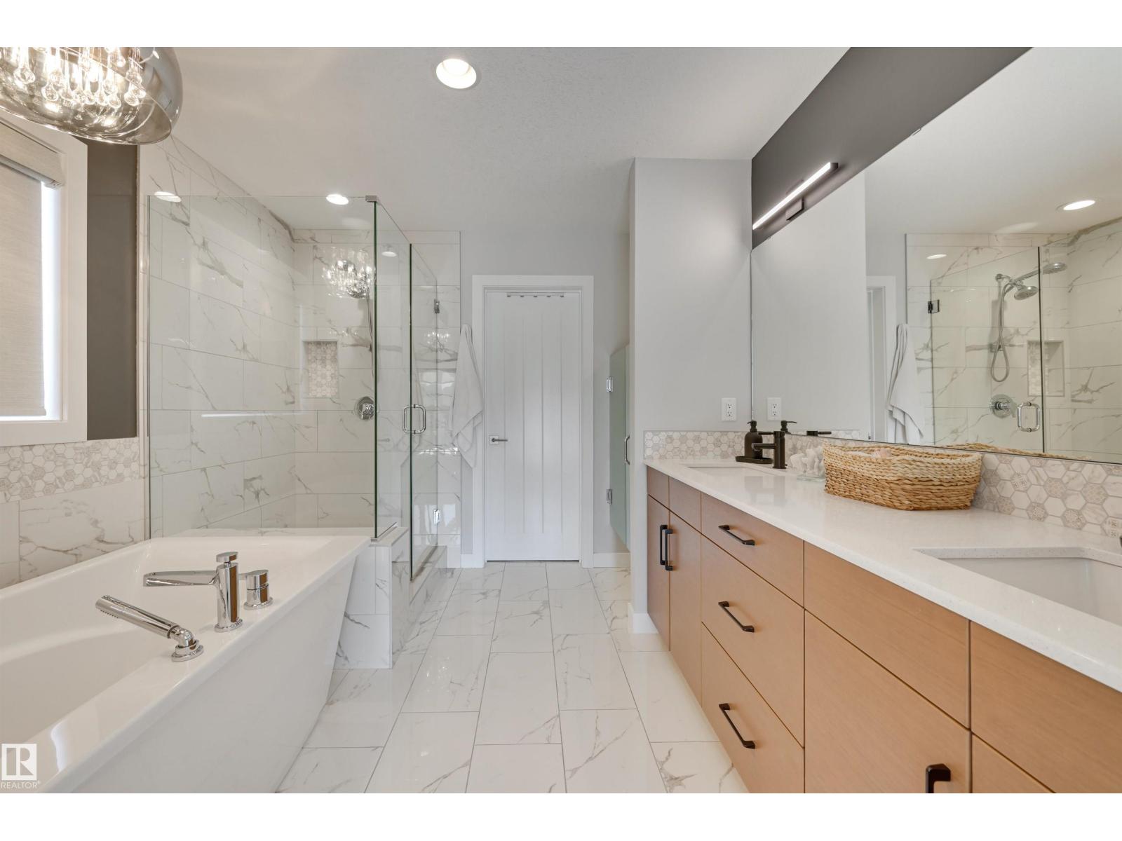 550 EAGLESON WD NW, Edmonton