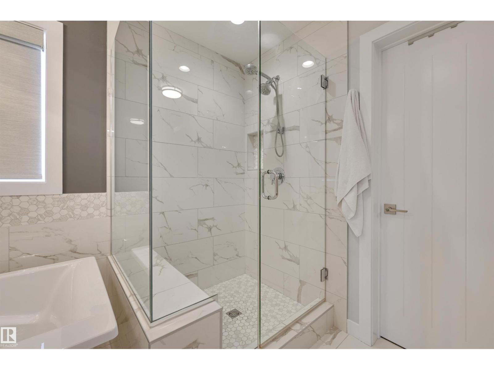 550 EAGLESON WD NW, Edmonton