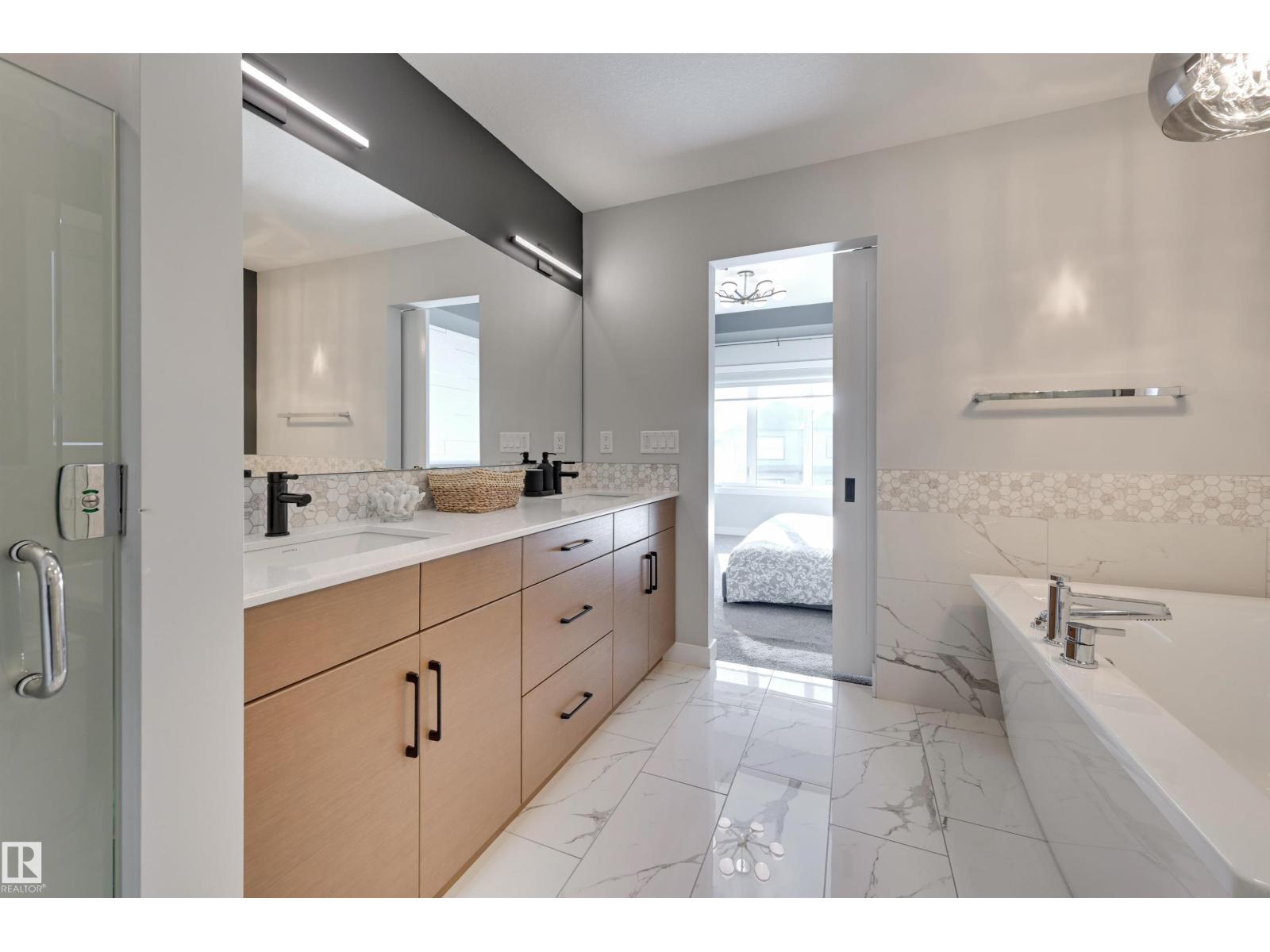 550 EAGLESON WD NW, Edmonton