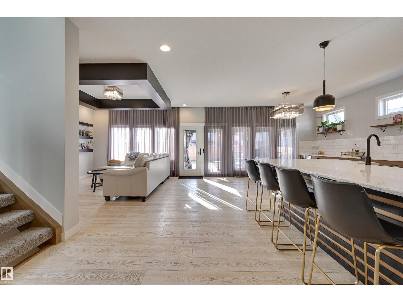 550 EAGLESON WD NW, Edmonton