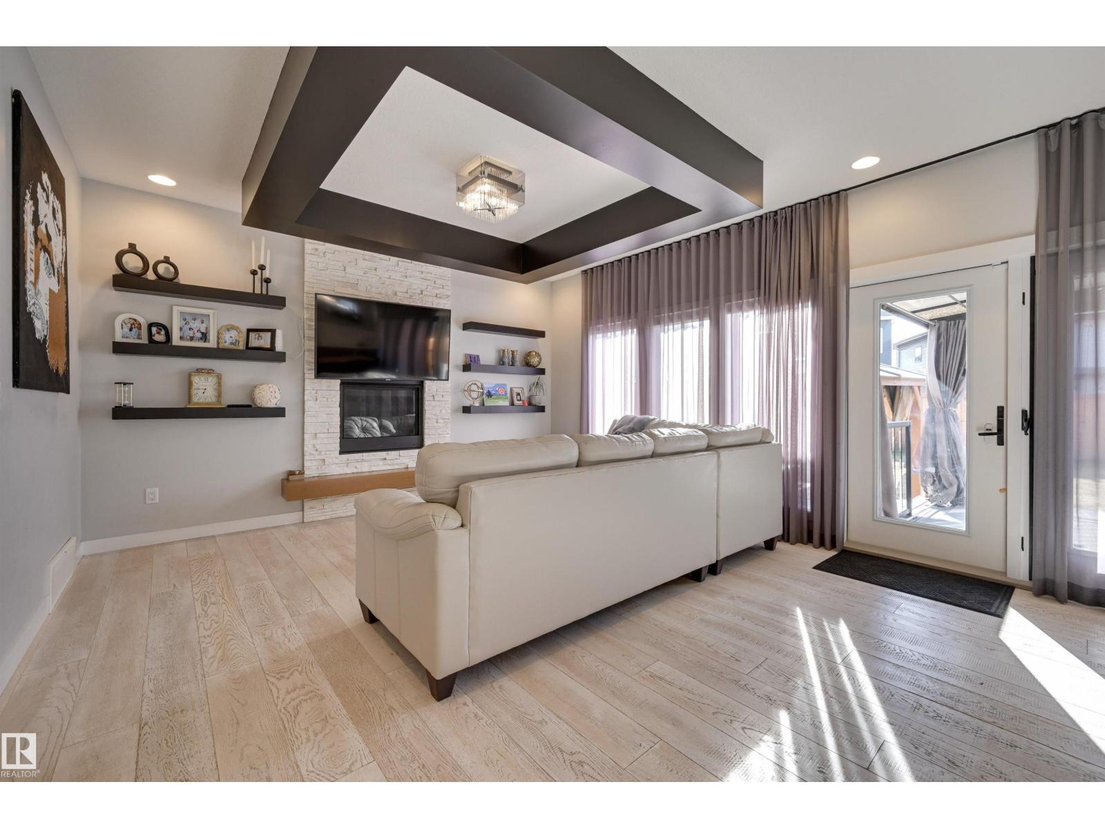 550 EAGLESON WD NW, Edmonton