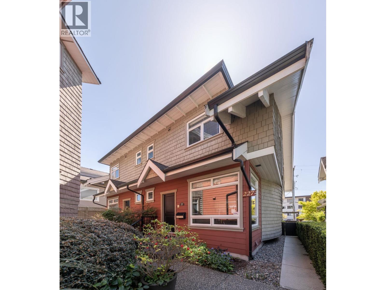 227 E 17 STREET — photo 2