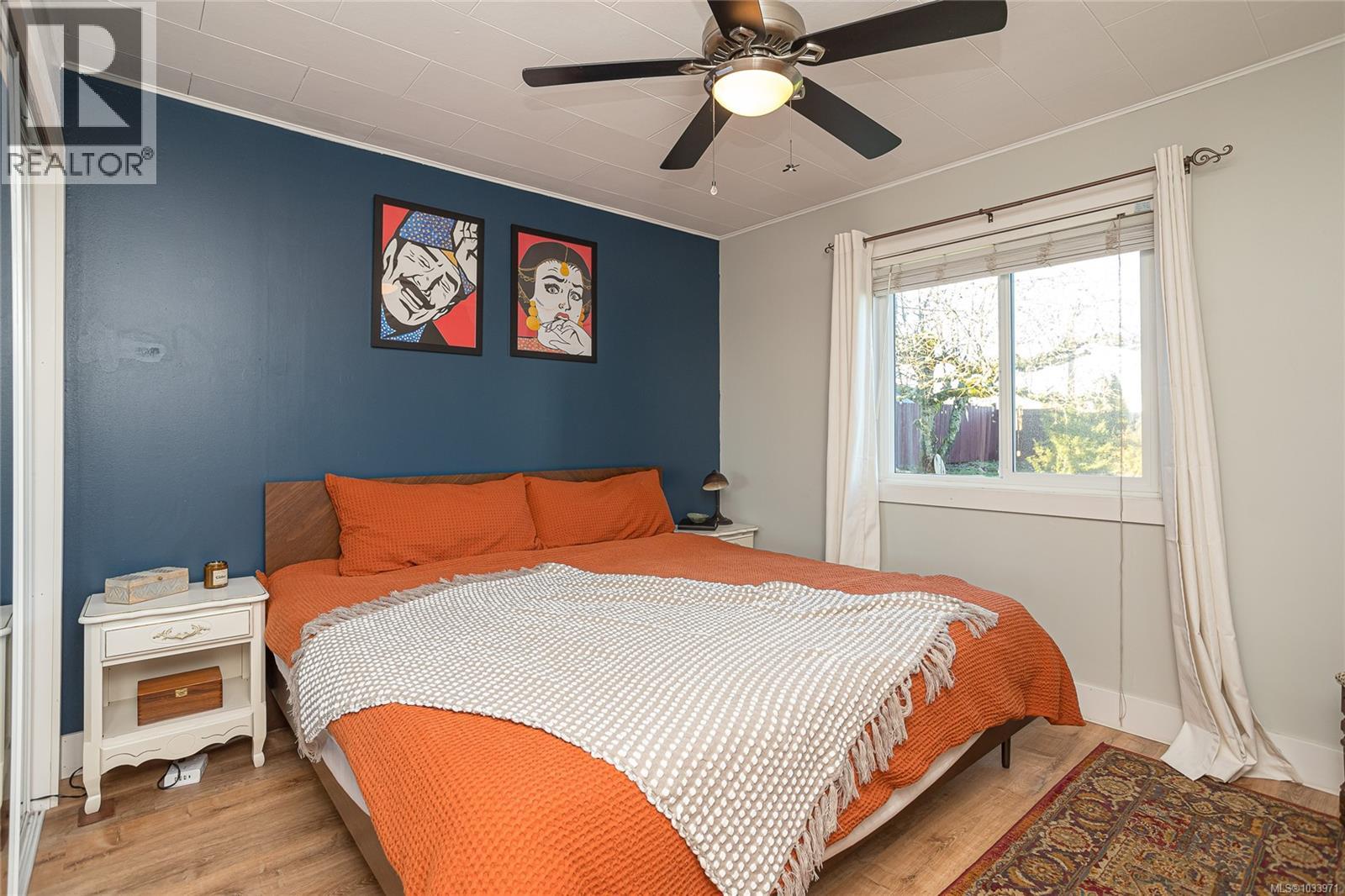 320 Buller St - 18
