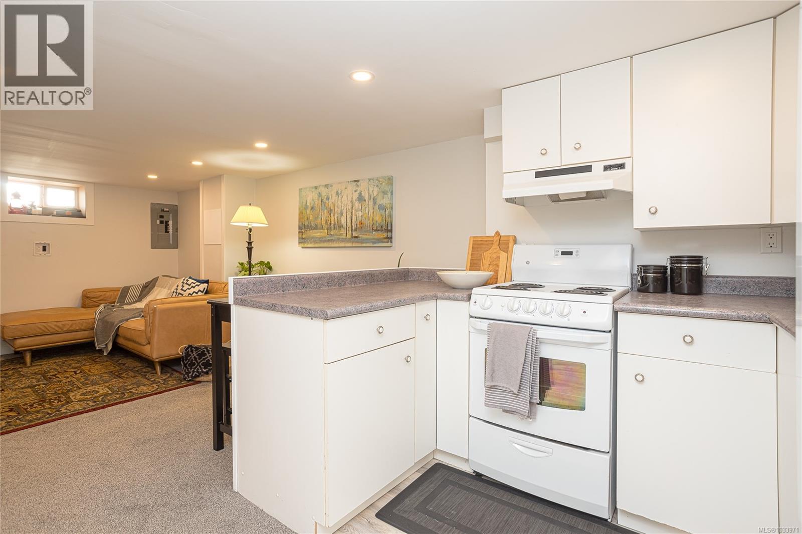 320 Buller St - 27
