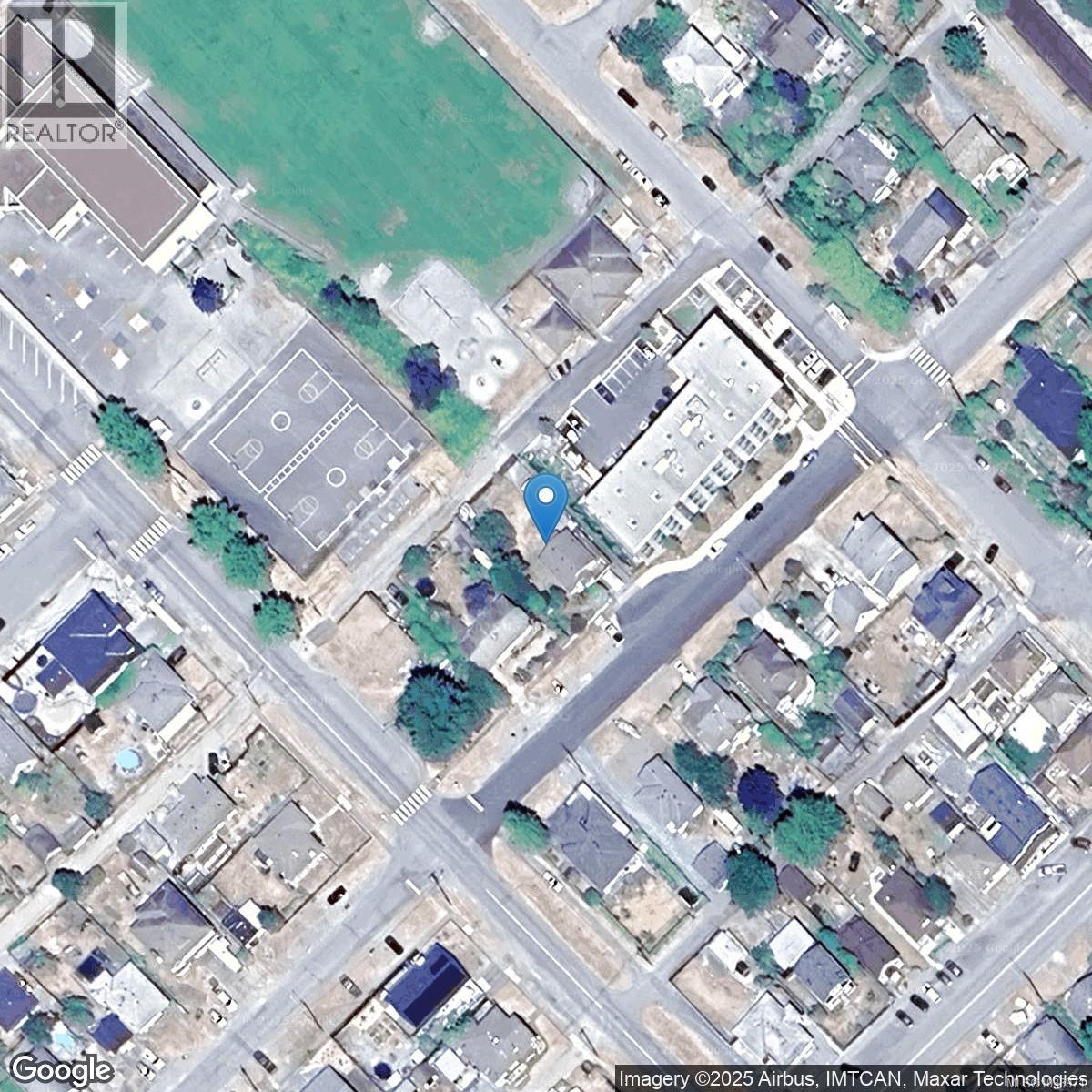320 Buller St - 53
