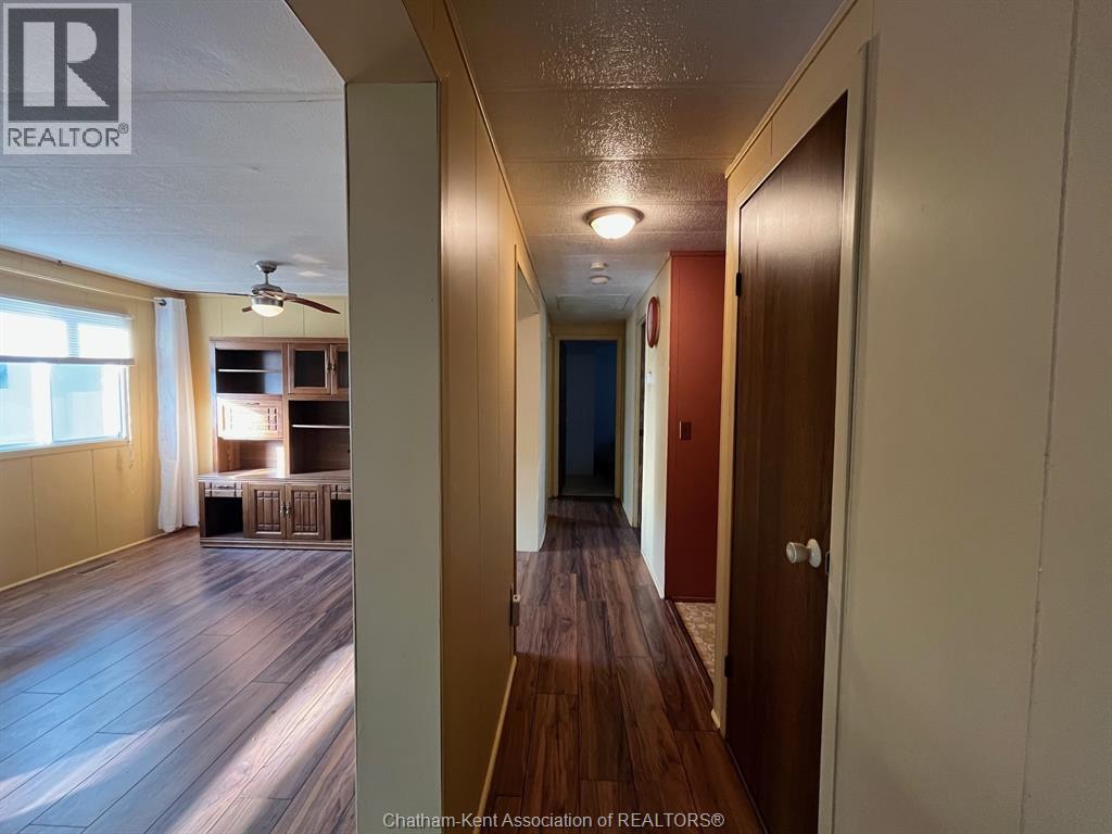 7 James COURT - 16