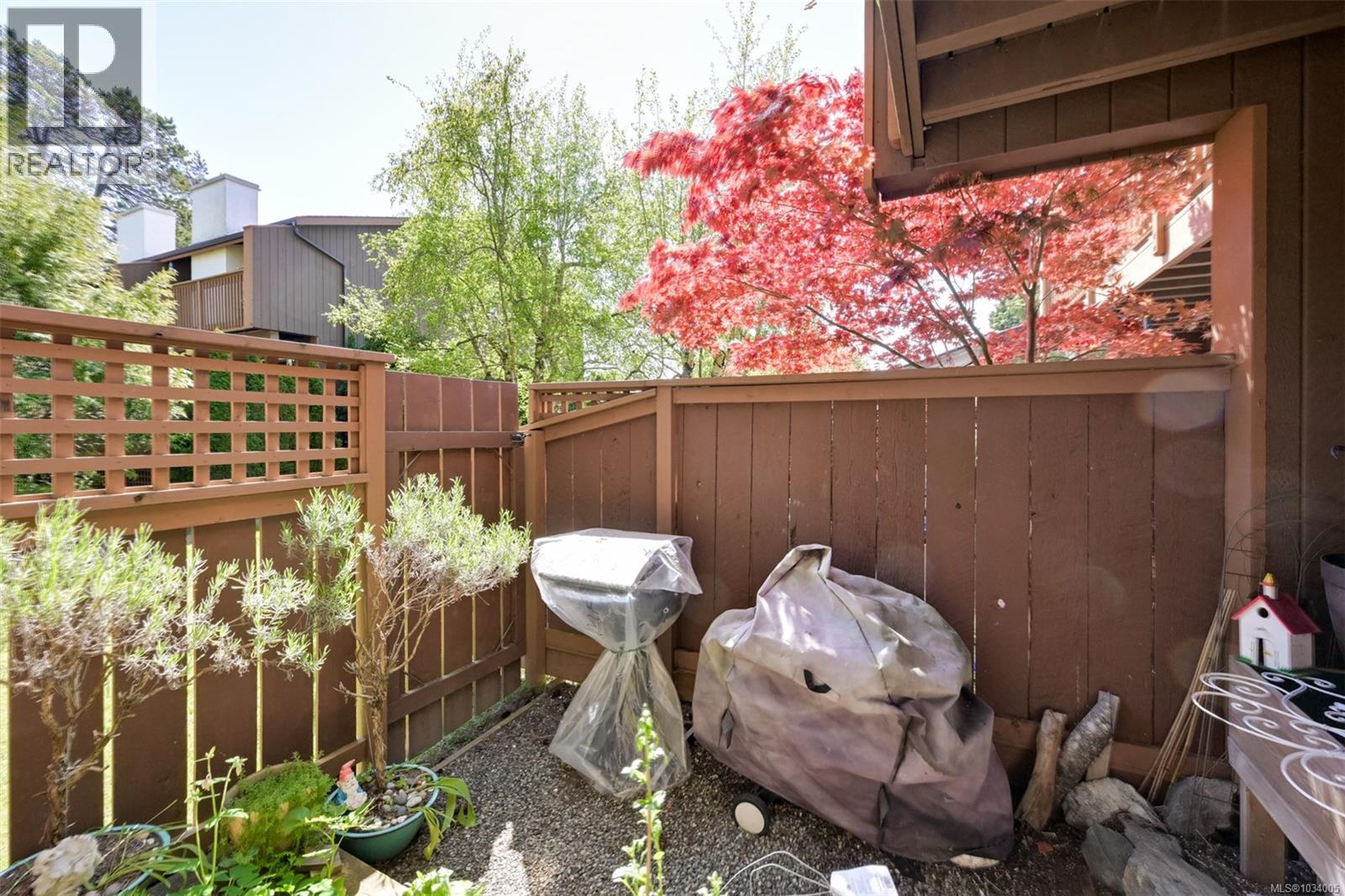 13 933 Admirals Rd, Esquimalt