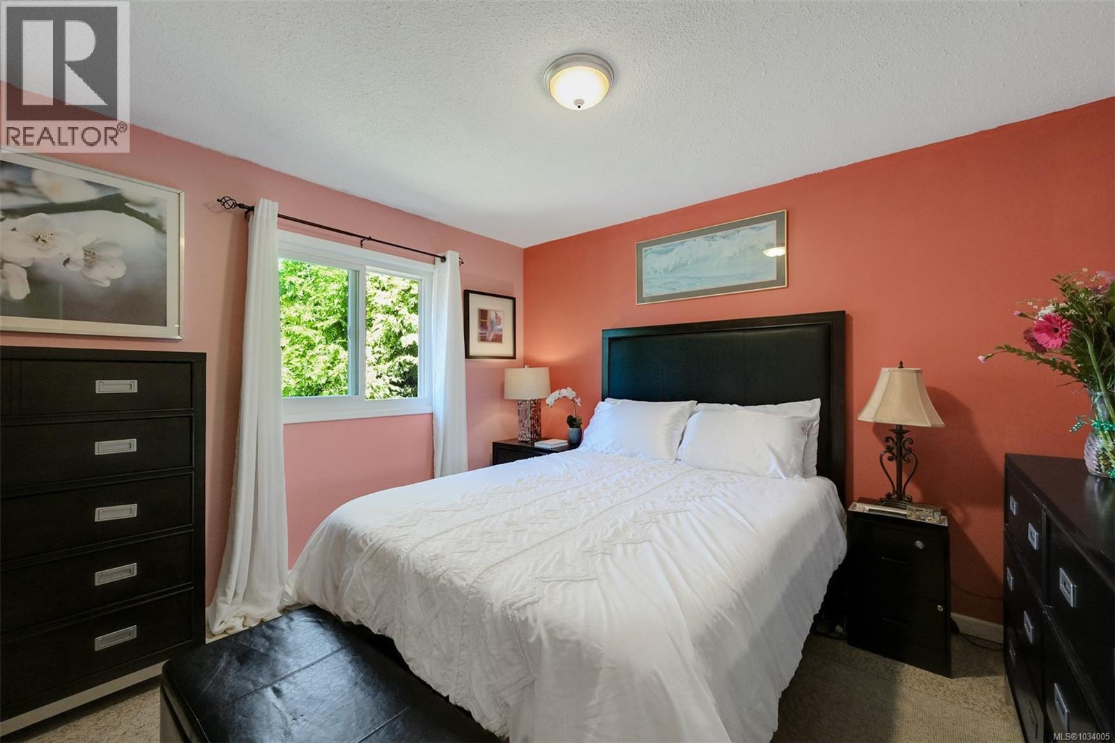 #13 933 Admirals Rd - 45