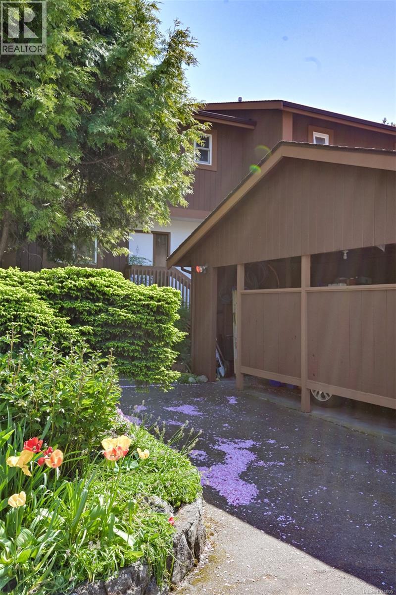 13 933 Admirals Rd, Esquimalt