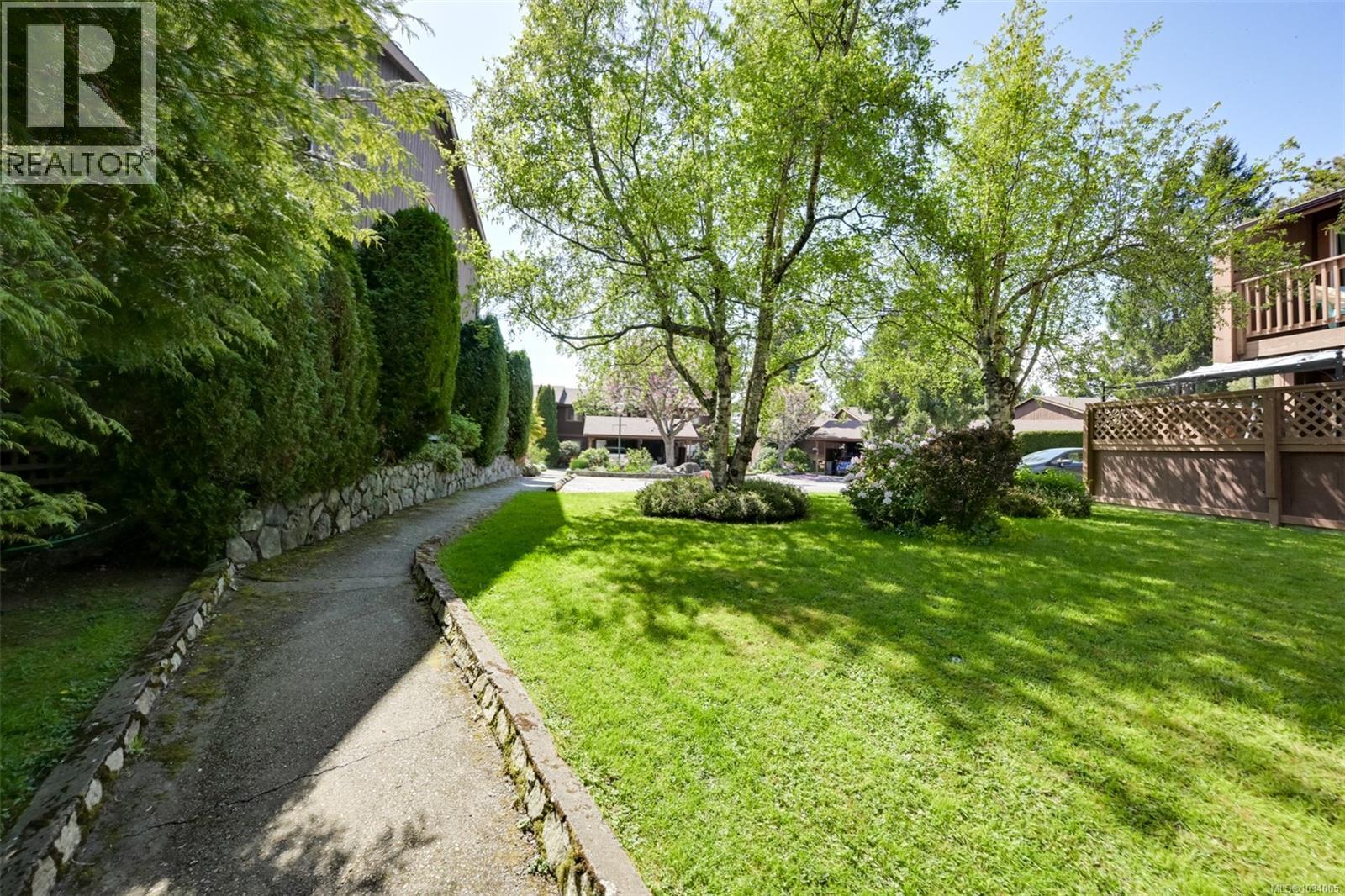 13 933 Admirals Rd, Esquimalt