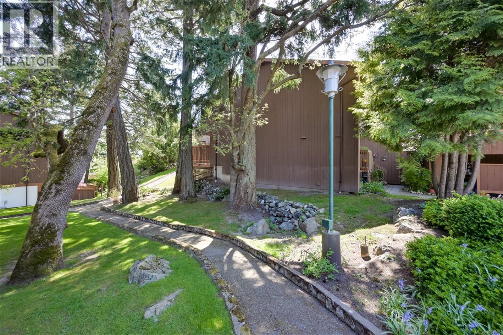 13 933 Admirals Rd, Esquimalt